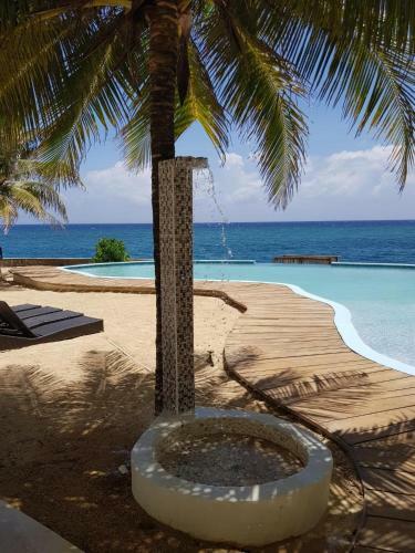 Apartamento Whispering Seas Oceanfront Suite