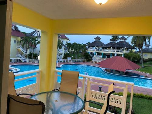 Apartamento Mystic Ridge Condos