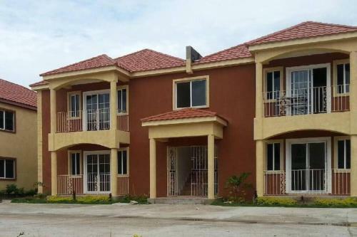 Apartamento Spacious 2 Bedroom In Portmore With Pool