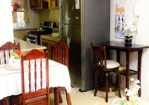 Apartamento Beautiful Portmore Oasis.