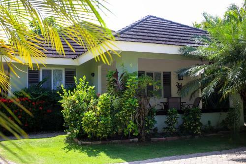 Villa A Home Away From Home