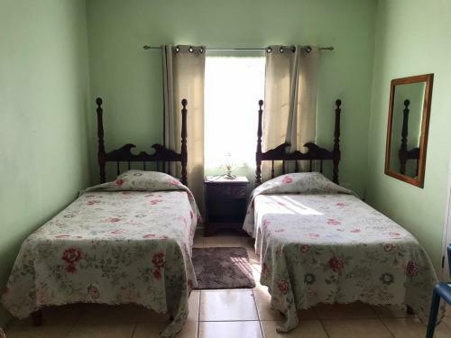 Beautiful 2-bed Apartment In Sunny Jamaica
