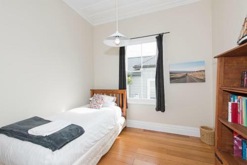 Large Spacious Family Home,close Devonport&beaches