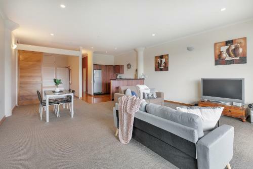 Qv Central Modern Harbour Apartment