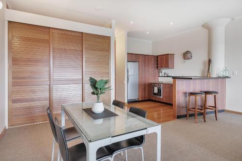 Qv Central Modern Harbour Apartment