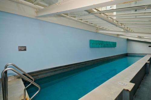 Qv Sunny Apartment With Air-conditioning - 553