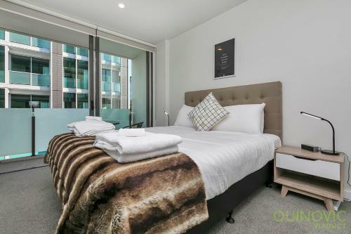 Quinovic Viaduct Vibrant Harbour Apartment