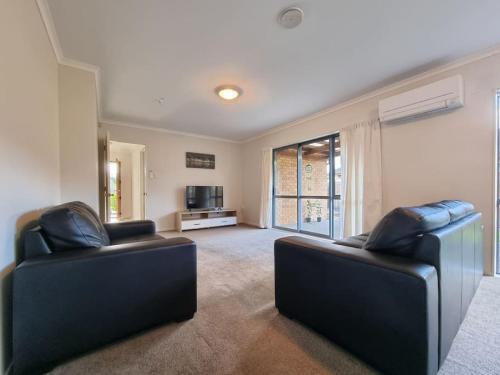 Beautiful 3br House, Westgate