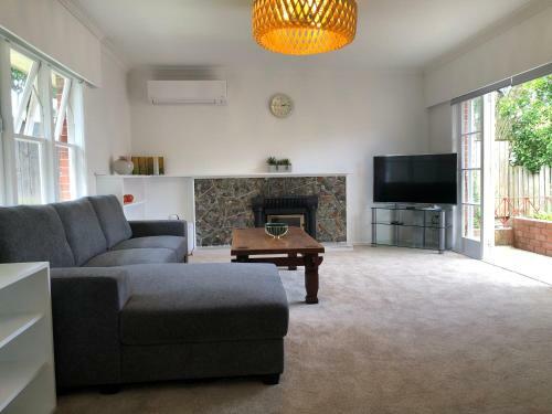 Comfortable Holiday Home At Mt Wellington