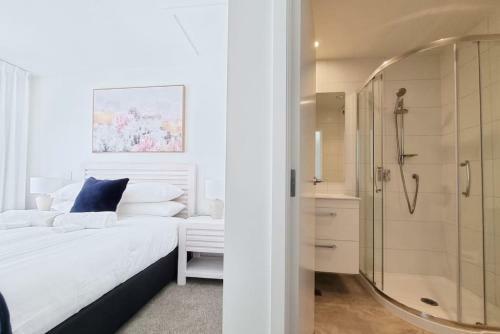 Brand New House By Botany - Netflix & Parking