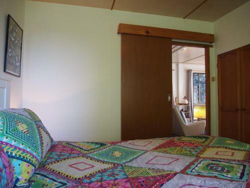 Cosy, Comfortable Cottage - Views & Location Plus