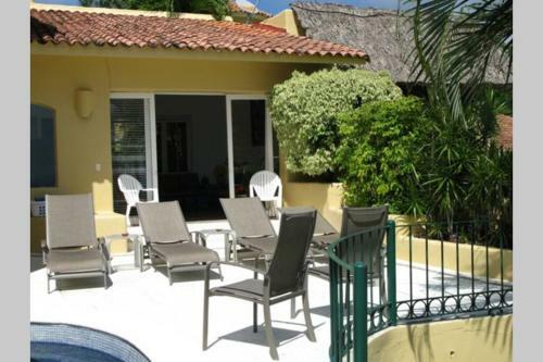 Villa Get Away From The Cold And Come Enjoy Acapulco Bay