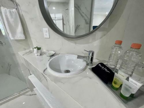 Villa Jade Luxury Full Service Staff Villa