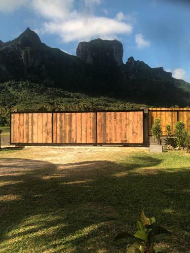 Hostal Lokai House