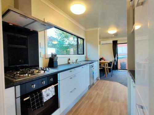 Apartamento A Stone's Throw From Town (cosy Home)