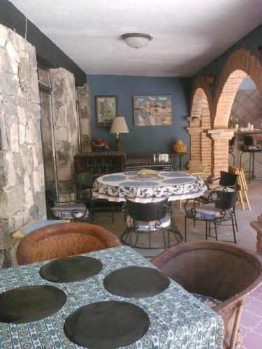 Mexican 1 Level Hacienda