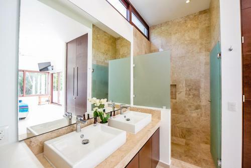 Villa Tao Ocean Luxury Home Akumal