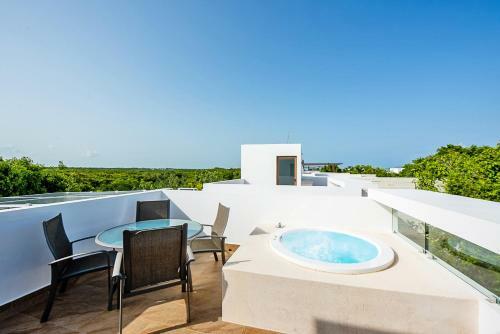 Villa Tao Ocean Luxury Home Akumal