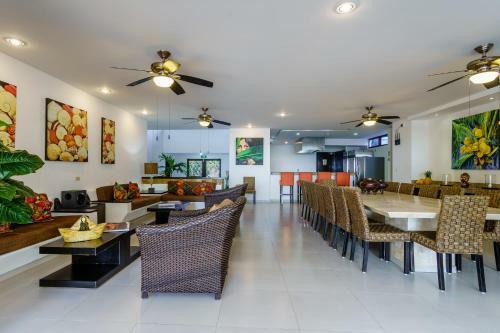 Bellamar! Incredible Beach Front Villa! Accept Events