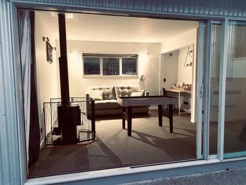 Waru Retreat Holiday Home - Mountain Luxury