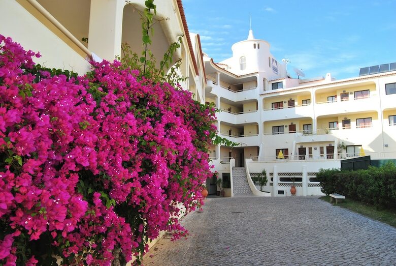 Hotel Olhos Do Mar