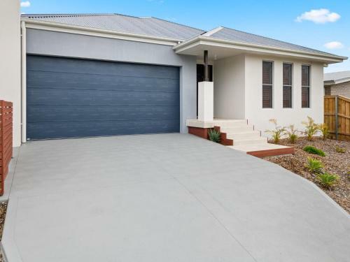 Milburn Circuit Boolaroo 44