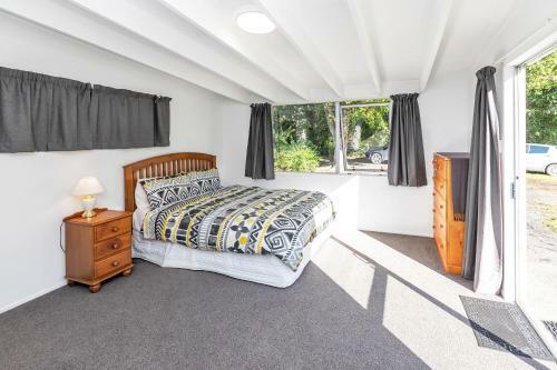 Haruru Drift - Haruru Falls Downstairs Holiday Unit