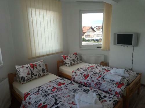 Hostal Apartments&rooms Mido