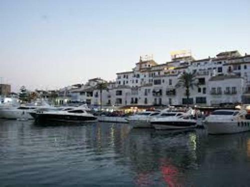 Puerto Banus 2 Bedrooms Apartment P2
