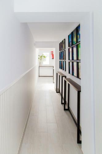 Hostal Seven Golden Mile