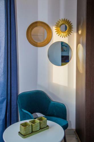 Hostal Seven Golden Mile