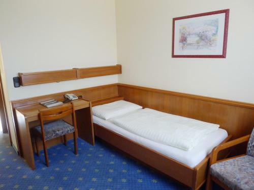 Hotel Restaurant B�ck "roter Hahn"