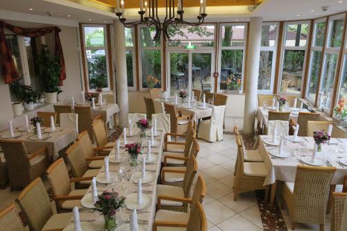 Hotel Restaurant B�ck "roter Hahn"