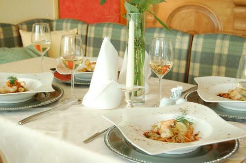 Hotel Restaurant B�ck "roter Hahn"