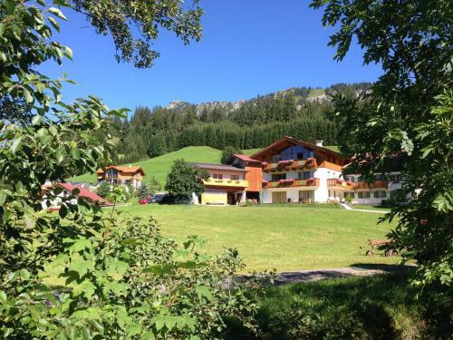 Hostal Sonnleiten - Guggerhof - Villa Sonnenwies