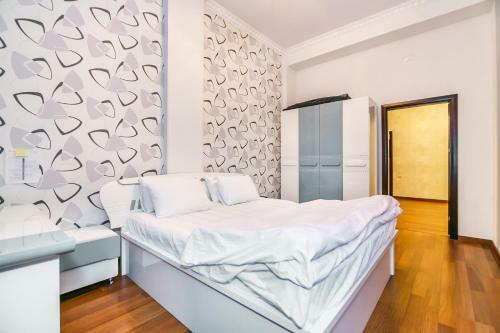 Apartment On Sabina Perfumery