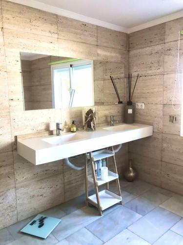 Luxury Beach Villa , Private Pool Do�a Bella
