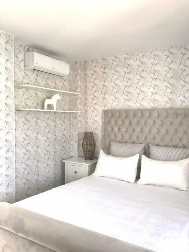 Luxury Beach Villa , Private Pool Do�a Bella