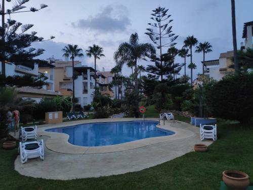 Beachfront Apartment Bahia De Marbella