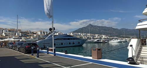 Apartamento Puerto Banus Second Line Beach With Private Parking And Pool
