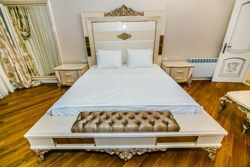 Nizami Street Vip Apartment