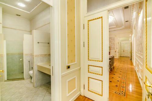 Hostal Apartment On V?p Mado
