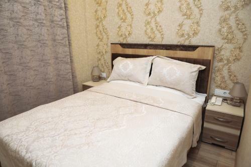 Midcity Hotel