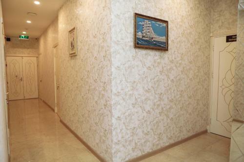 Midcity Hotel
