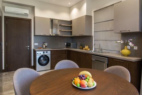 Deluxe Central Apartments At Nizami