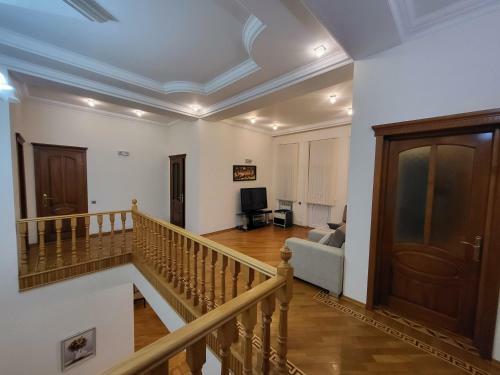 Villa.badamdar