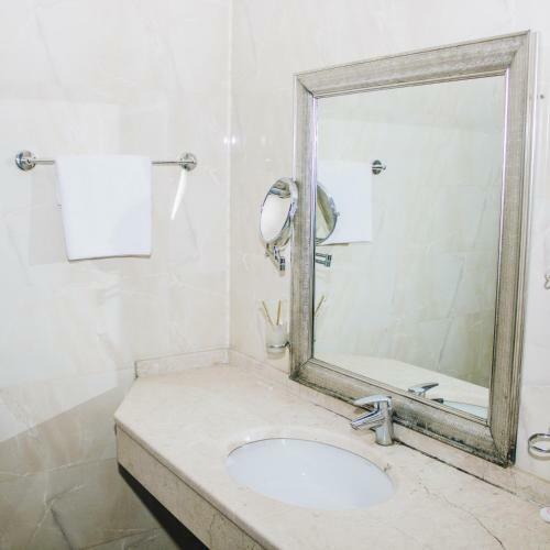 Lara Hotel Baku