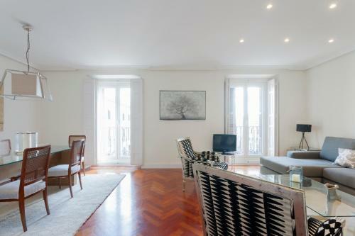 Apartamento Exclusivo 3 Dormitorios Plaza Mayor