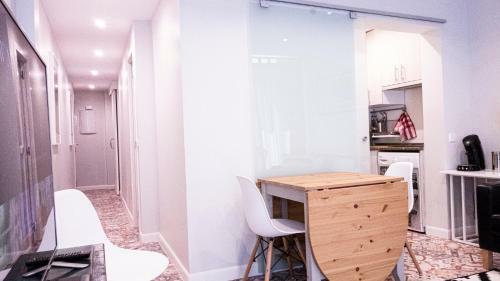 Cozy Apartment In Downtown