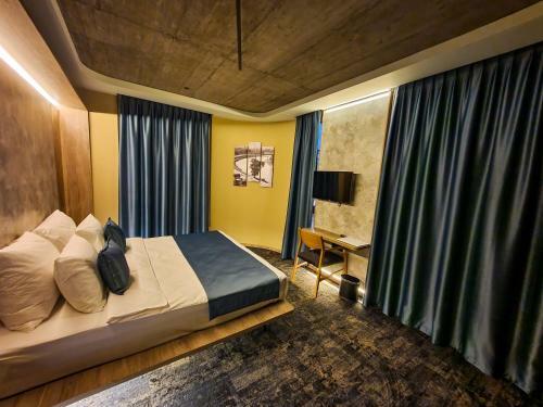 Hotel City Code